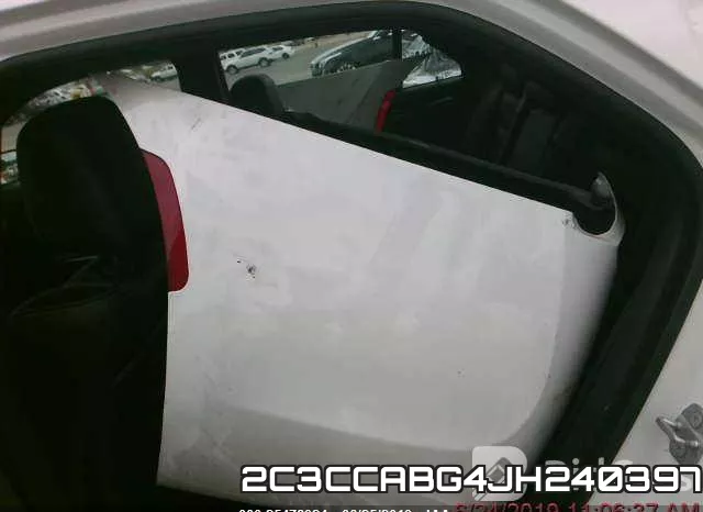 2C3CCABG4JH240397_8.webp