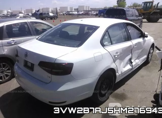 3VW2B7AJ5HM276943_4.webp