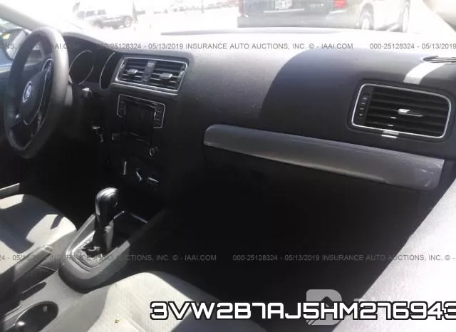 3VW2B7AJ5HM276943_5.webp