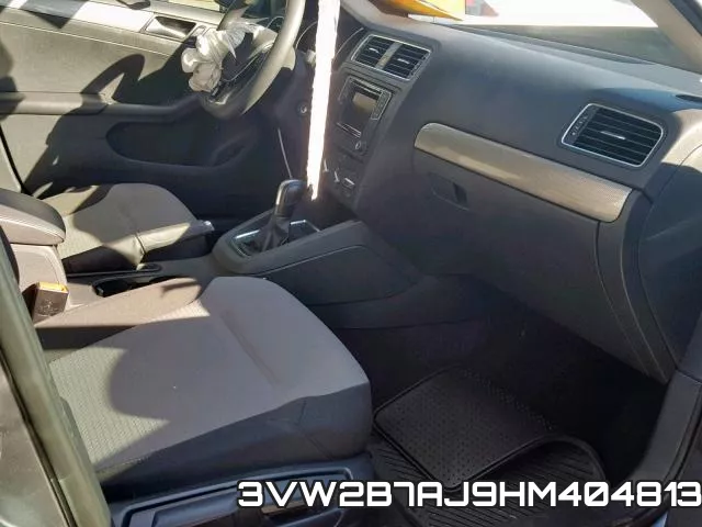 3VW2B7AJ9HM404813_5.webp