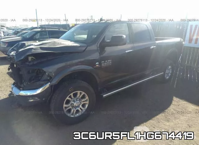 3C6UR5FL1HG674419_2.webp