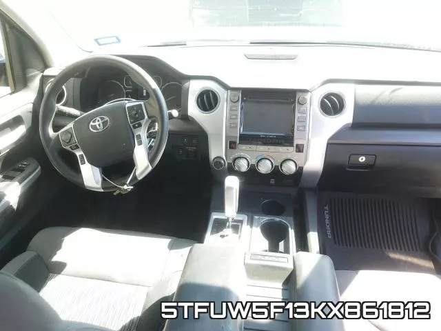5TFUW5F13KX861812_9.webp