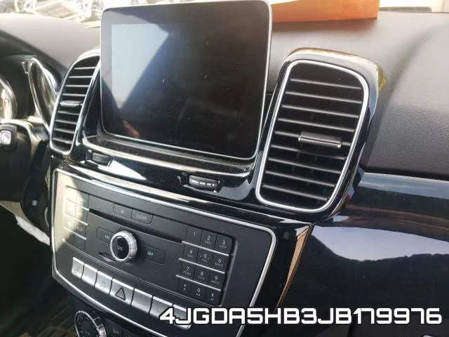 4JGDA5HB3JB179976_9.webp
