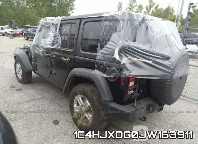 1C4HJXDG0JW163911_3.webp