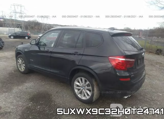 5UXWX9C32H0T24741_3.webp