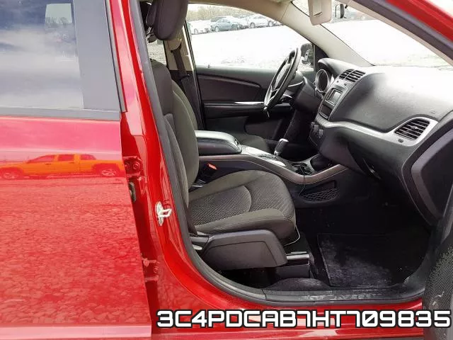 3C4PDCAB7HT709835_5.webp