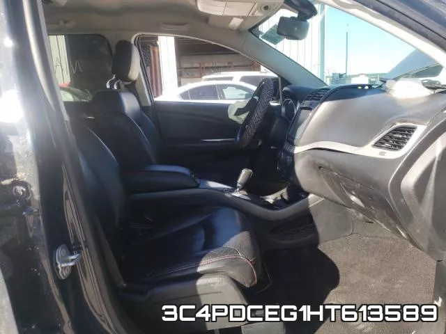 3C4PDCEG1HT613589_5.webp