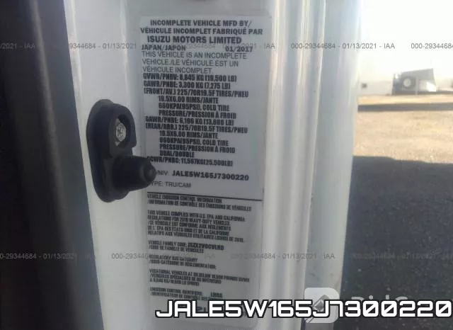 JALE5W165J7300220_9.webp
