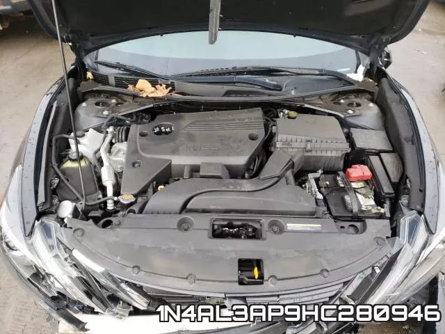 1N4AL3AP9HC280946_7.webp