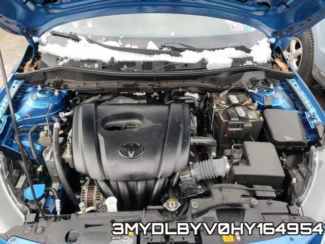 3MYDLBYV0HY164954_7.webp