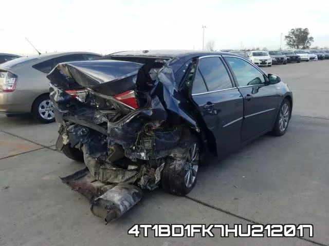 4T1BD1FK7HU212017_4.webp