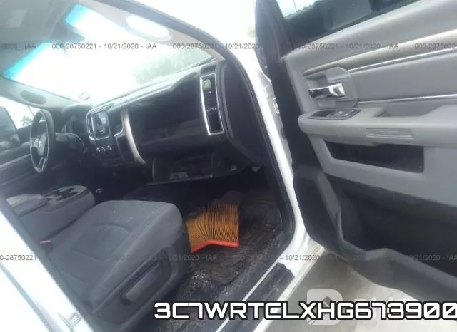 3C7WRTCLXHG673900_5.webp