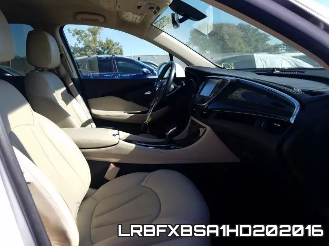 LRBFXBSA1HD202016_5.webp