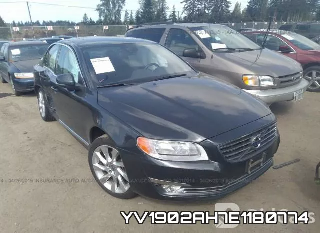 YV1902AH7E1180774