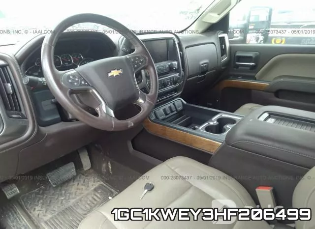 1GC1KWEY3HF206499_5.webp