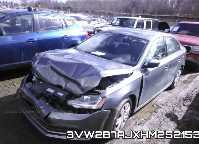 3VW2B7AJXHM252153_2.webp