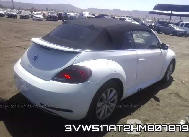 3VW517AT2HM807873_4.webp