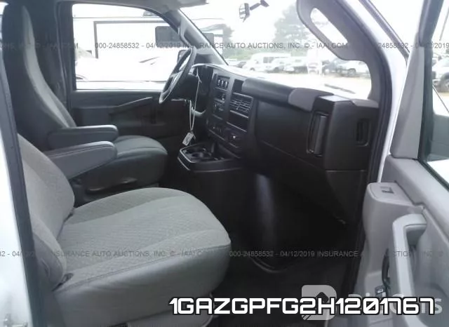1GAZGPFG2H1201767_5.webp