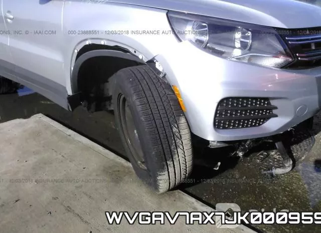 WVGAV7AX7JK000959_6.webp
