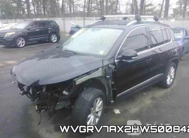 WVGRV7AX2HW500842_2.webp