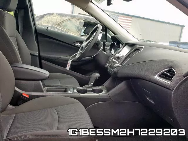 1G1BE5SM2H7229203_5.webp