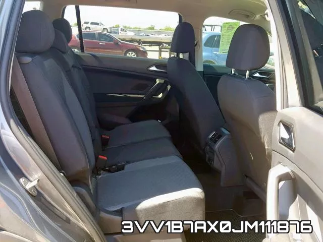 3VV1B7AX0JM111876_6.webp