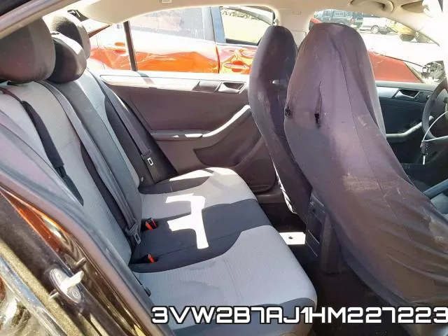 3VW2B7AJ1HM227223_6.webp