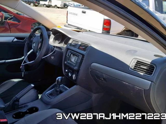 3VW2B7AJ1HM227223_9.webp