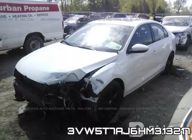 3VW5T7AJ6HM313217_2.webp