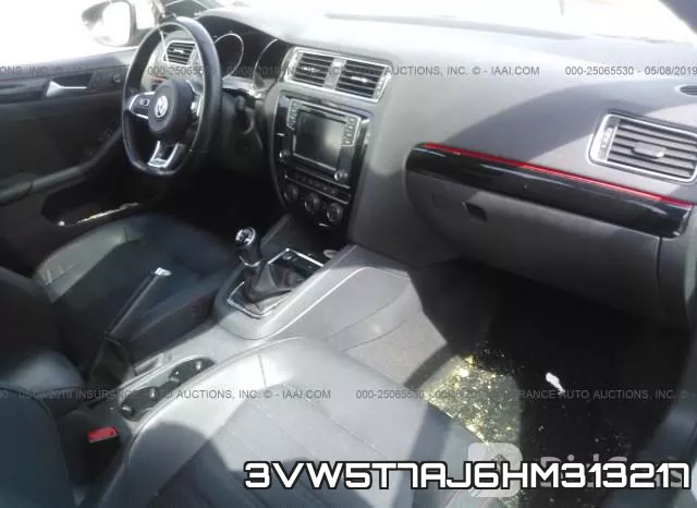 3VW5T7AJ6HM313217_5.webp