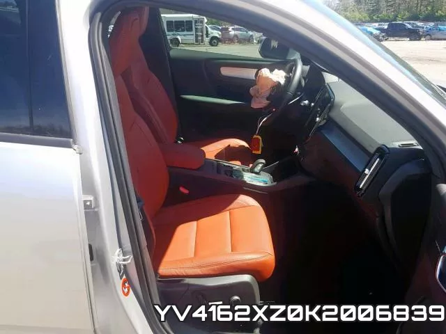 YV4162XZ0K2006839_5.webp