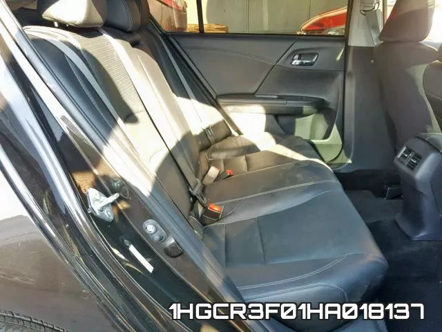 1HGCR3F01HA018137
