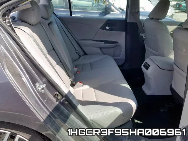 1HGCR3F95HA006961_6.webp