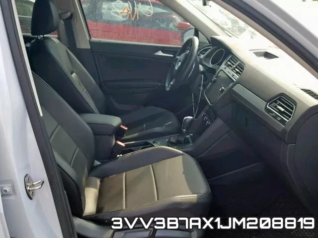 3VV3B7AX1JM208819