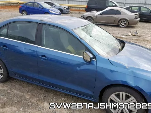 3VW2B7AJ5HM372829_9.webp