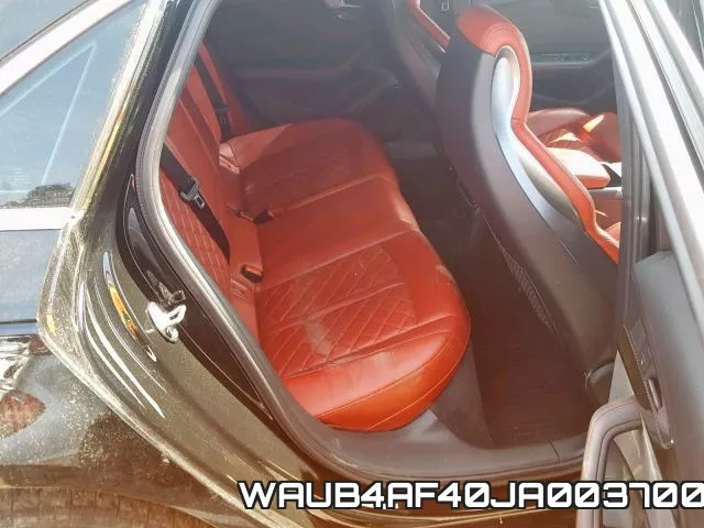 WAUB4AF40JA003700_6.webp