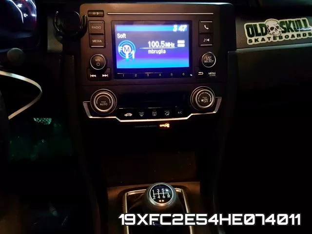19XFC2E54HE074011
