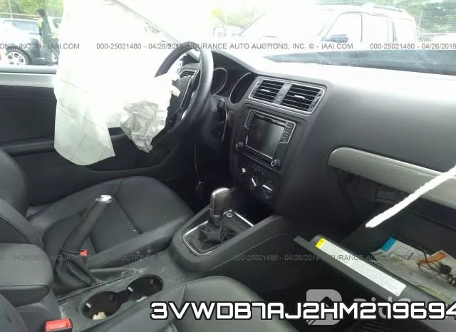 3VWDB7AJ2HM279694_5.webp