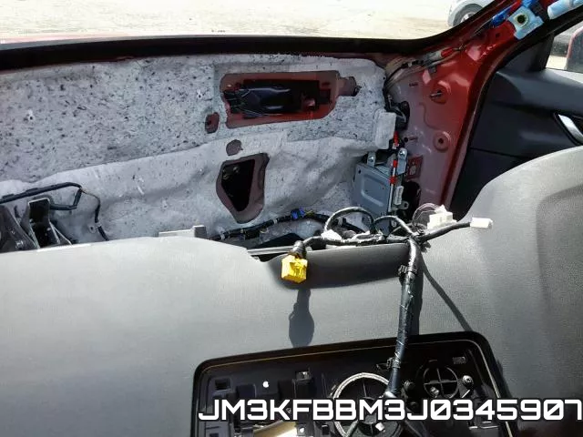 JM3KFBBM3J0345907_9.webp