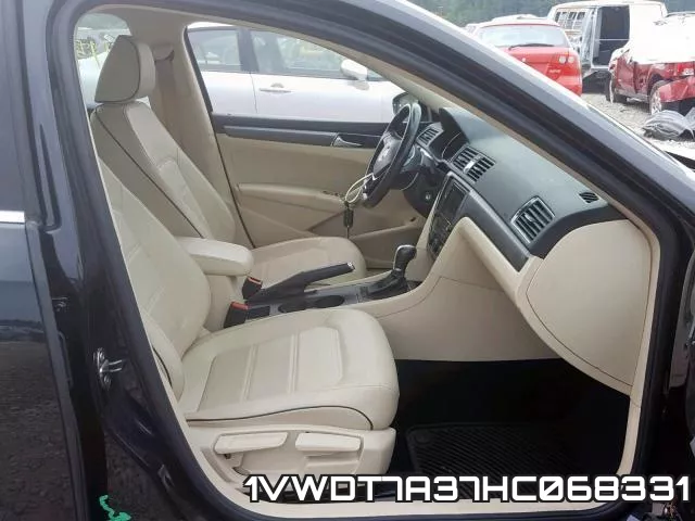 1VWDT7A37HC068331_5.webp