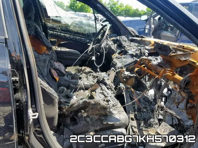 2C3CCABG7KH570312_5.webp