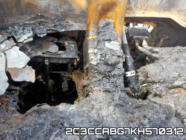 2C3CCABG7KH570312_8.webp