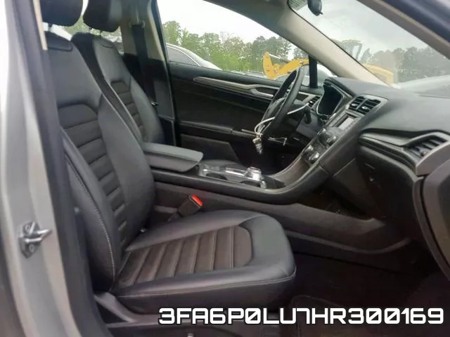 3FA6P0LU7HR300169_5.webp