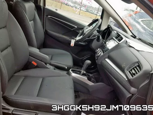 3HGGK5H92JM709635_5.webp