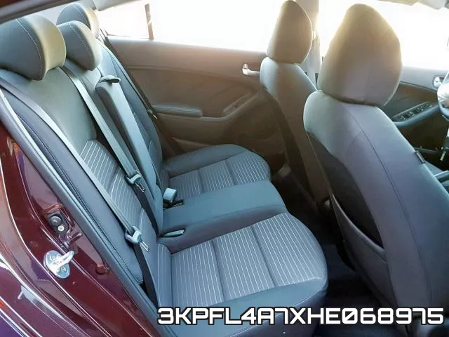 3KPFL4A7XHE068975_6.webp