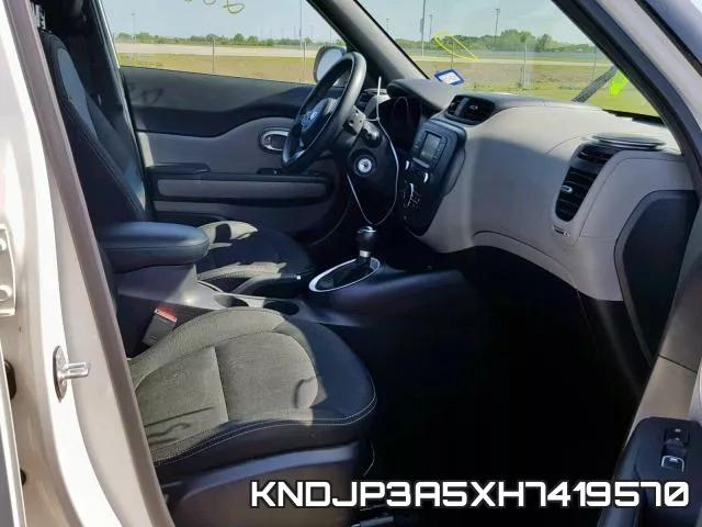 KNDJP3A5XH7419570